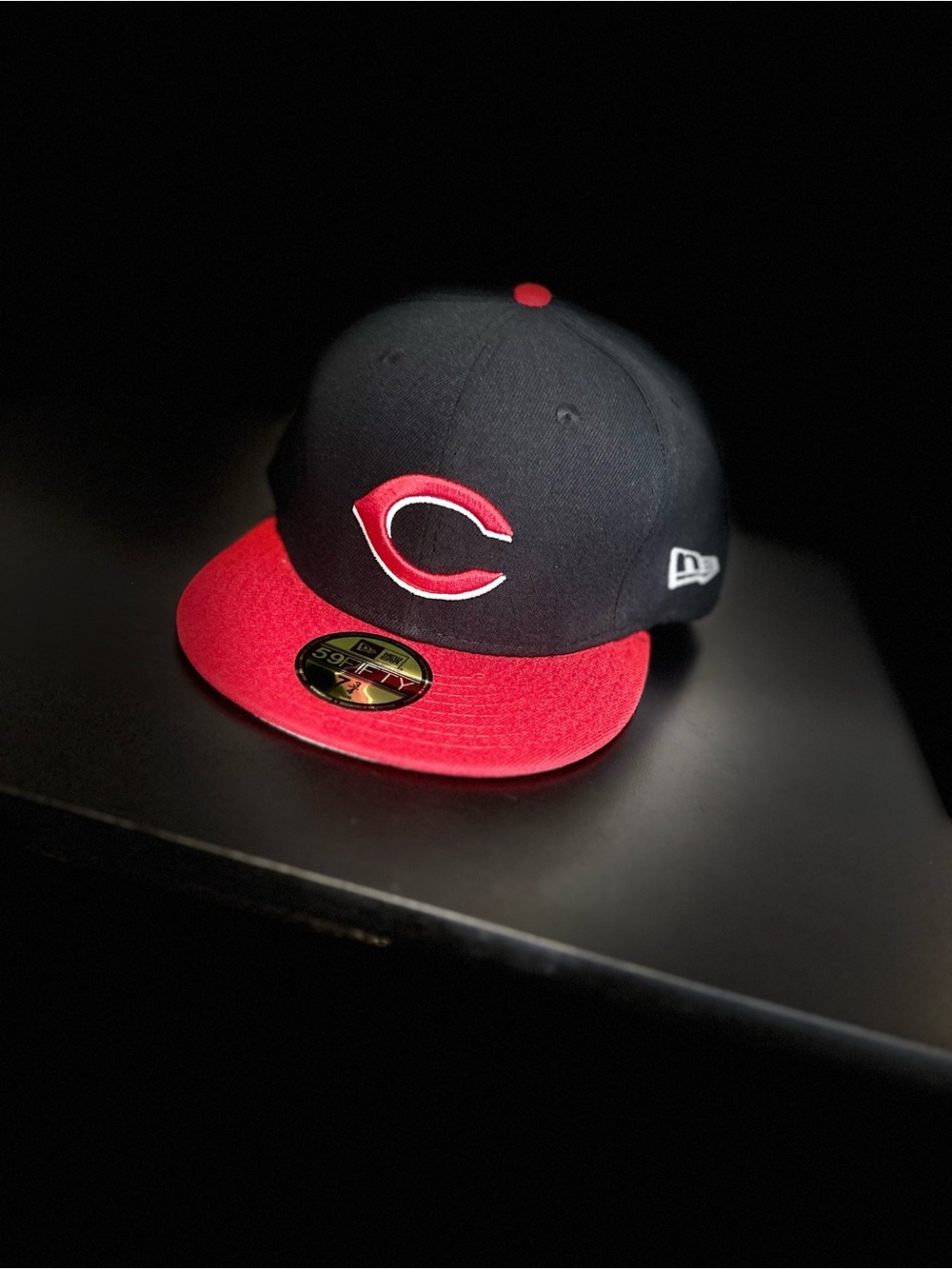 New Era 59Fifty Black and Red Cincinnati Reds Fitted Cap